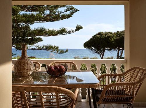 Sea Elegance Villa - On the Beach, by ZanteWize in Zakynthos