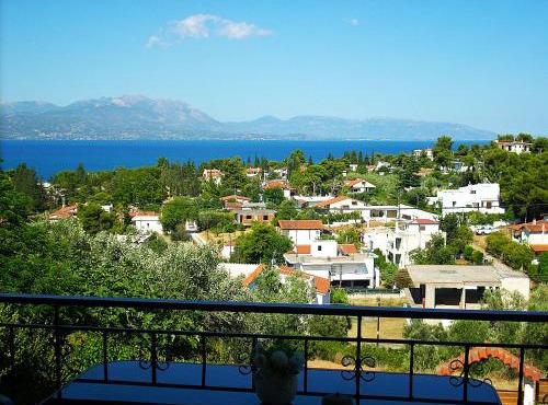 Sea view house II in Dhílesi