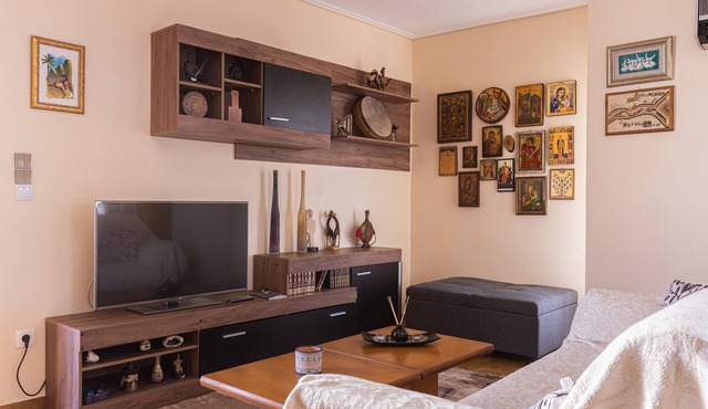 SeaView apt in Varkiza steps to Beach with Parking in Vari