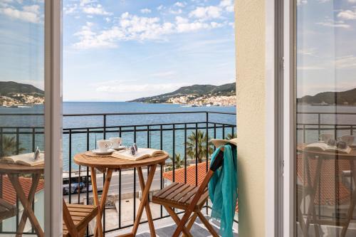 SeaView City in Samos