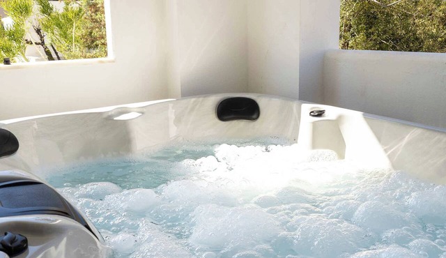 Sinani Beachfront Gems Rhodes - Suite with Jacuzzi in Pefki