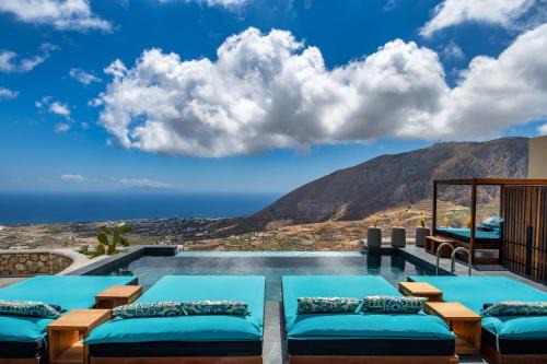 Skyfall Suites - Adults Only in Santorini