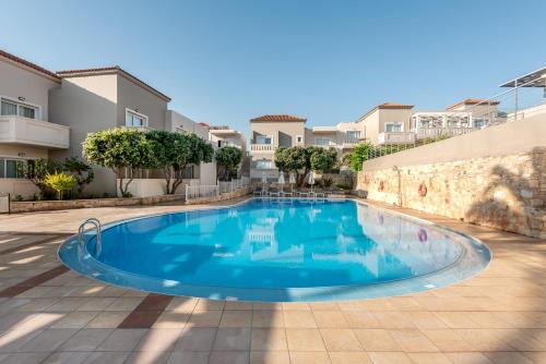 Solimar Topaz - Adults Only in Tavronitis