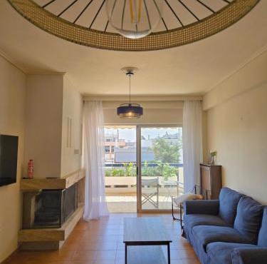 Spacious 3BR Apt with Large Balcony Near Metro & ACS in Athens