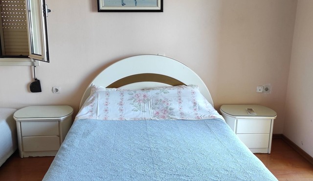 Spacious Room with a Private Bathroom - Stay with a Cretan Family! in Ierapetra