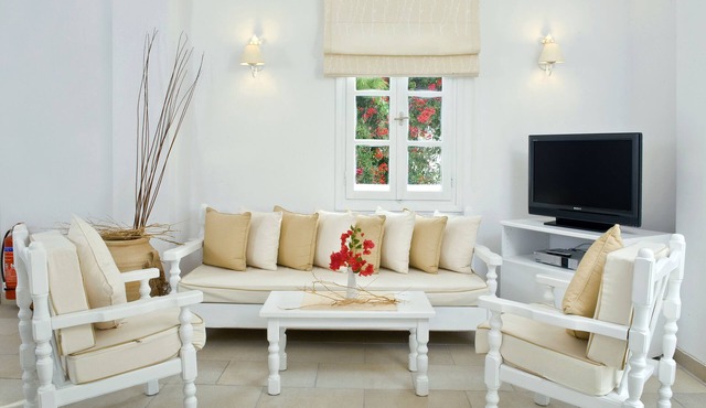 Spiros & Hiroko Hotel - Adults Only in Santorini