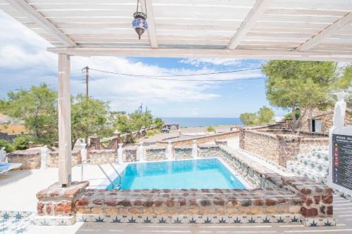 Starlight Luxury Seaside Villa & Suites