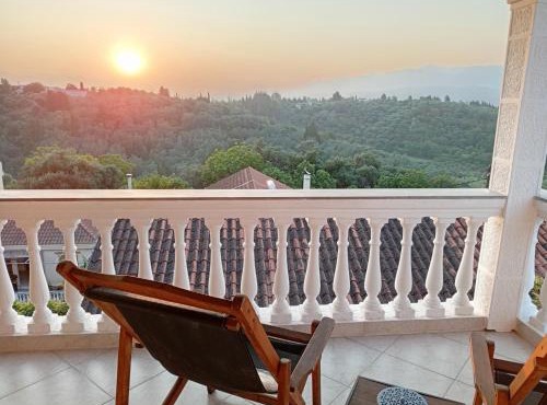Stavros luxury studio in Antipernoí
