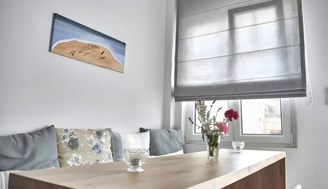 Studio Apartment 'Irene 7 Deluxe Double 2' with Sea View, Wi-Fi and Air Conditioning