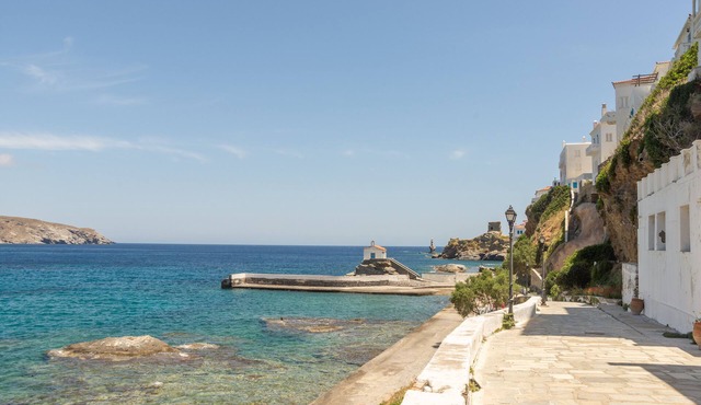 Studio Apartment 'Captain's Nest' with Private Terrace, Wi-Fi and Air Conditioning