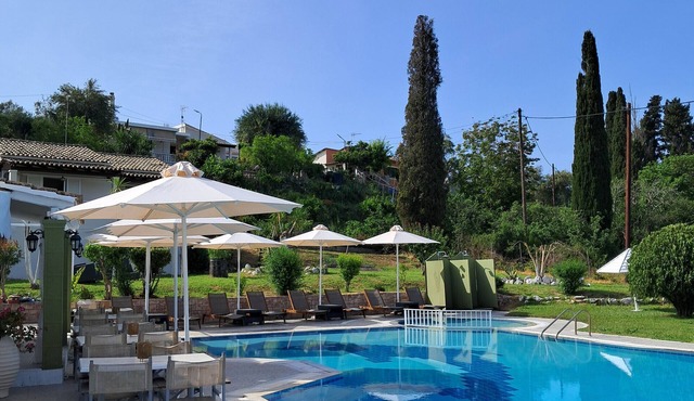 Studio Apartment 'Vintage Resort 21' with Mountain View, Wi-Fi and Air Conditioning in Sidari
