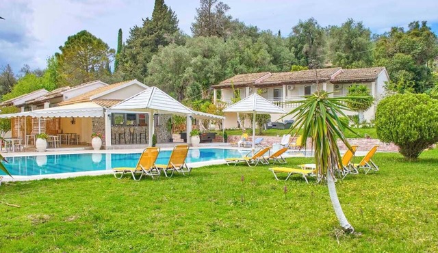 Studio Apartment 'Vintage Resort 16' with Mountain View, Wi-Fi and Air Conditioning in Sidari