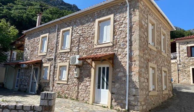 Studio Maria Barbajonn's Stone House in Foútia