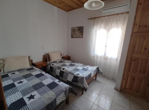Sunny Home in Anaxos