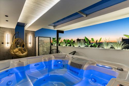 Sunset Escape & Spa in Athens