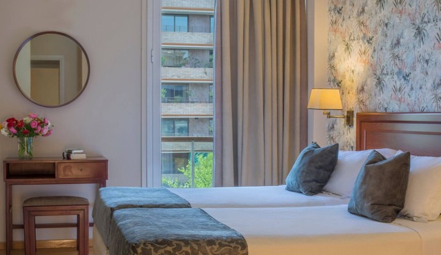 Superb serviced flat for 2 in the heart of Athens with view in Athina