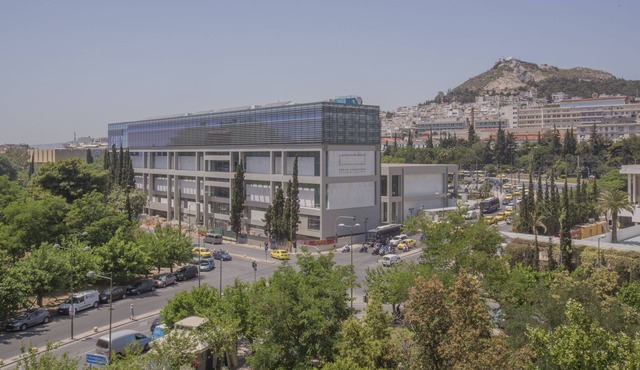 Superb serviced flat for 4 in the heart of Athens with view in Athina