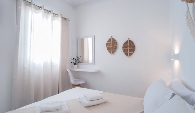 Superior Ground Floor 1-Bedroom Apartment with Garden View