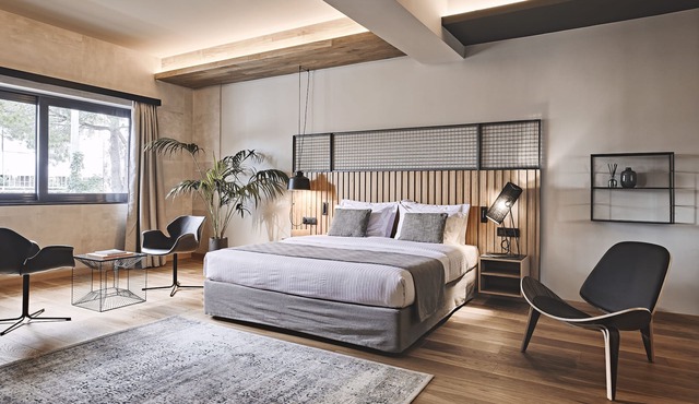 Superior Suite in Glyfada - Cama Luxury Suites in Γλυφάδα