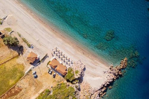 Svala SeaView beach house in Samos
