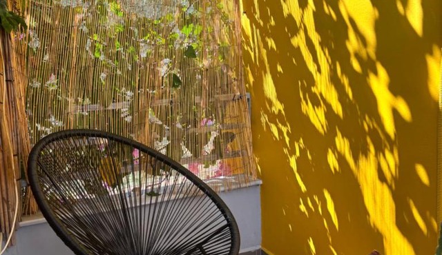 The bee's house 2 in Tyros
