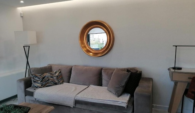 The Lop Athens Holidays Luxury Suites in Athens