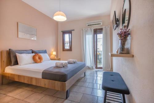 Thita Studios ex Anastasiadis House in Neos Marmaras