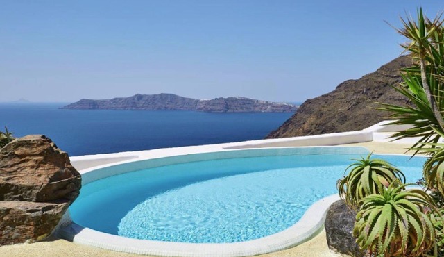 Thrilling Oia Villa | Villa Sea Whisper | 3 Bedrooms | Breathtaking Sea Views