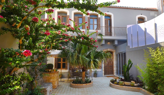 Triada Manor House in Heraklion