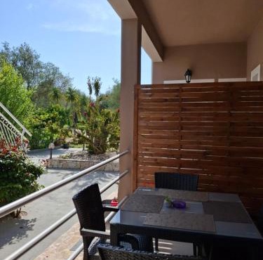 Trousas Double Apartment in Roda