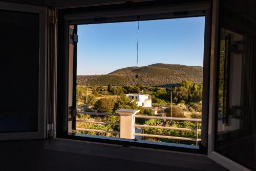 Tsoutsis Apartments in Marantochori