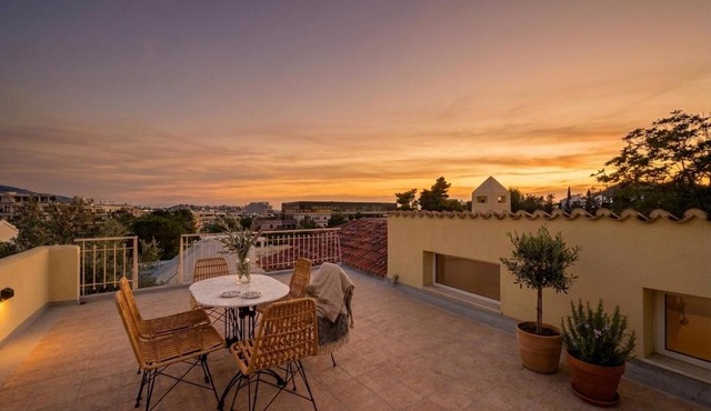 Under the Acropolis Plaka Luxury Apartment in Athens