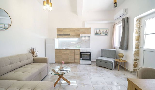 Veniro Luxury apartments in Moirai