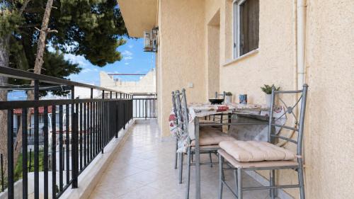 Vens apartment 90m2 at Eantio bay. in Aiándion
