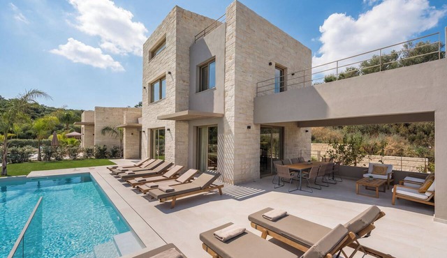 Villa Agapi is the largest residence of the La Divina Luxury Villas collection in Chania