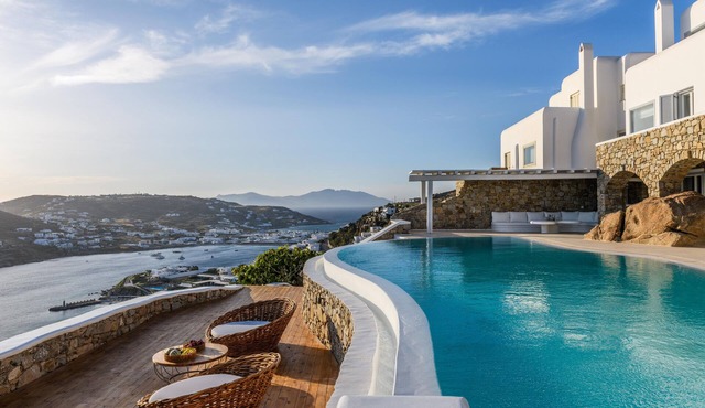 Villa Alkira with breathtaking views of the Aegean sea at great location