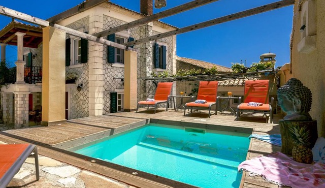 Villa Antoon in Yírion