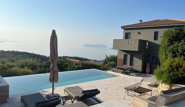 Villa Arkoudi - Enjoy panoramic ocean views from a serene mountain setting in Sivota