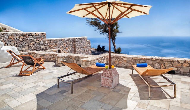 Villa Asterope, Luxury Retreat by Pleiades in Santorini