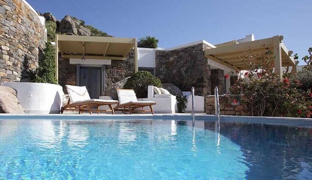 Villa 'Cave' 3 pax Infinity Pool Beach Hotel Villa Paradise Naxos