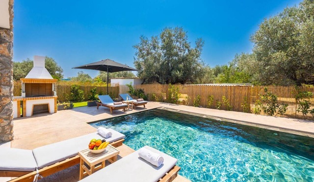 Villa Celestia - Two Bedroom Villa, Sleeps 4