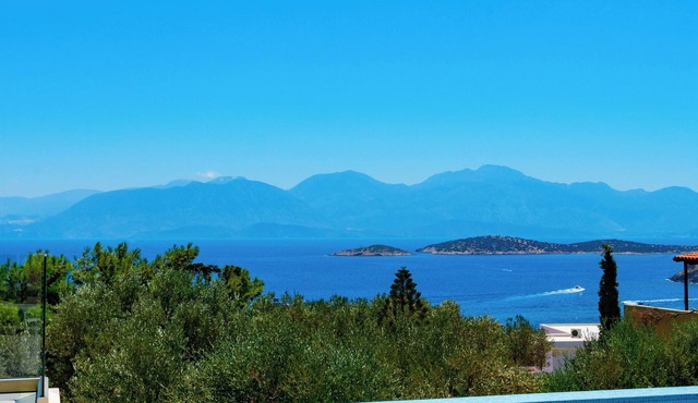 Villa Driros | 4 Βedroom Complex Villas in Άγιος Νικόλαος