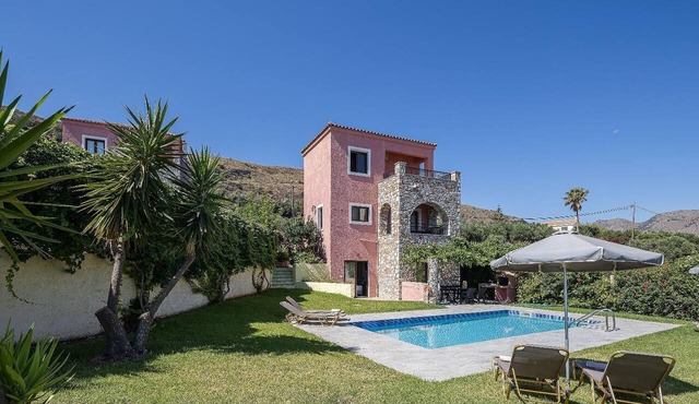 Villa Forteza - Three Bedroom Villa, Sleeps 6 in Kalami