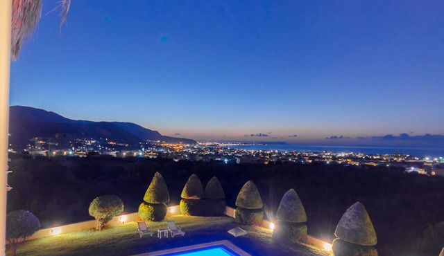 Villa Iris Luxury House with Sea View in Malia