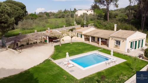 Villa Pine Forest in Corfu