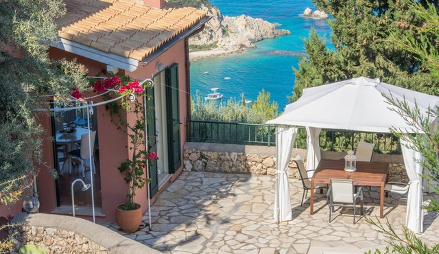 Villa Spiaggia Dorata-Agios Nikitas Nature Villas in Lefkada