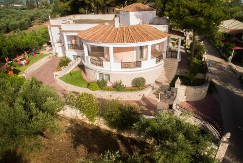Villa Sunshine - Private Hot Tub in Zakynthos