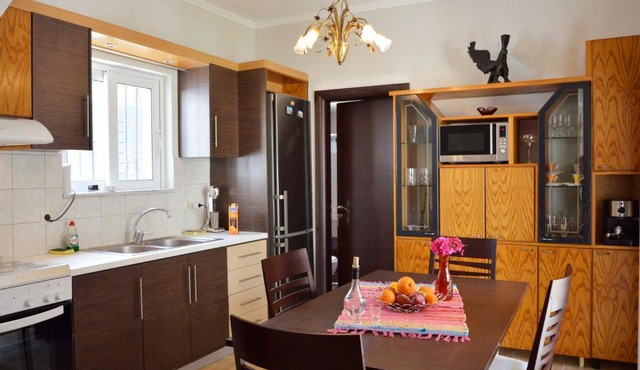 VILLA VASO 3bd,2ba,luxury and peace,great lake views in Dhimitroulianá