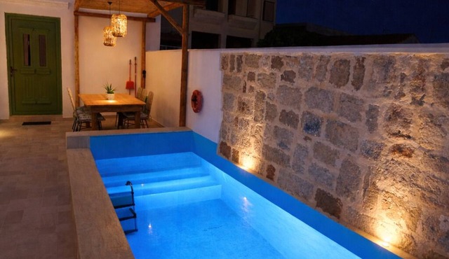 Villa with private pool, ideal for families and groups of friends. in Koskinou