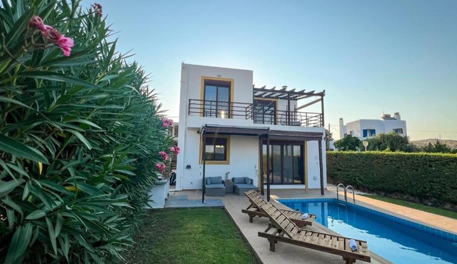 Villa Yellow Butterfly with Private Pool and Sea View near Lindos - Gennadi